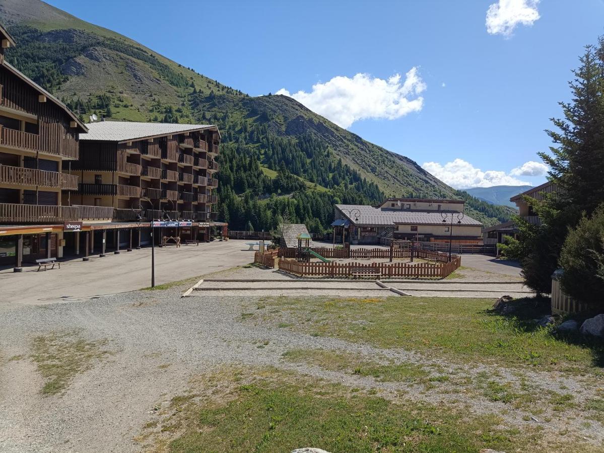 En Oisans, Vue Sur Le Massif Des Ecrins Apartment